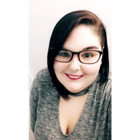 Meet your Posher, Kayleigh - Picture 1 of 1